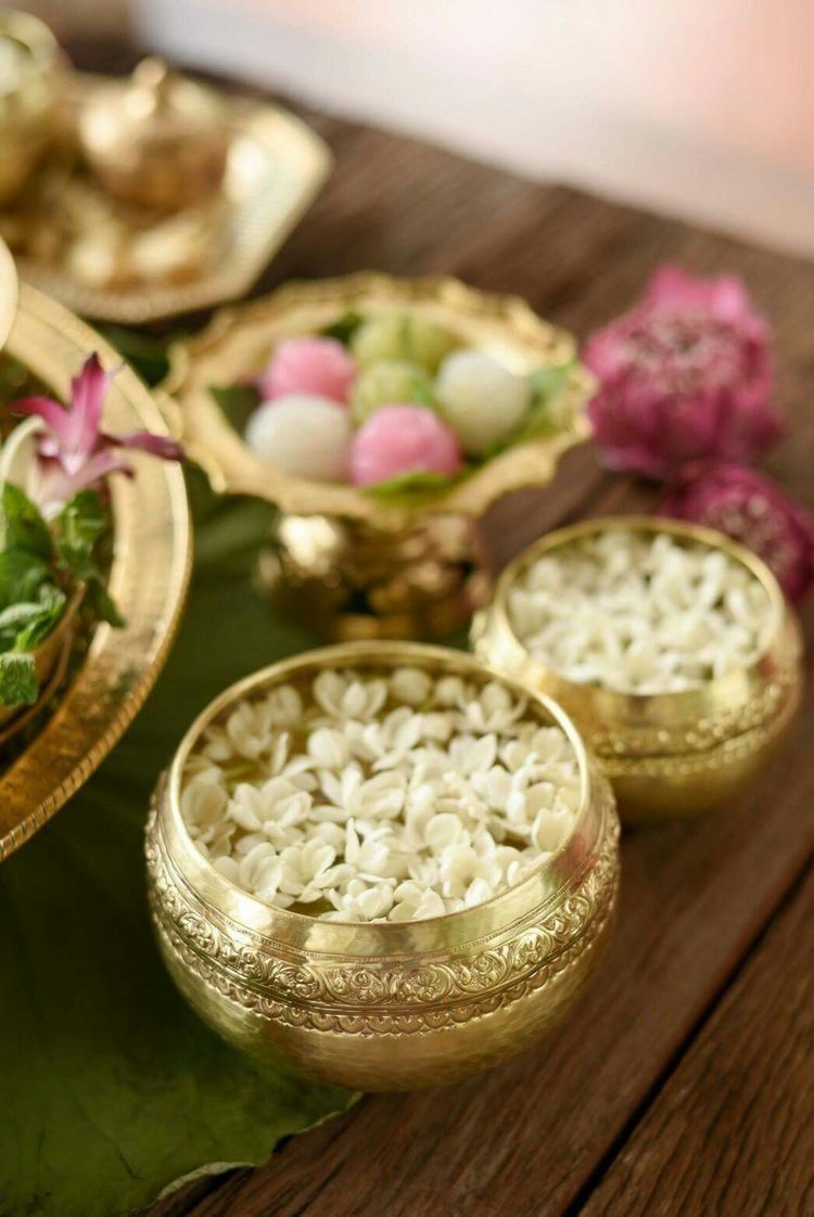 Minimal festive rituals & sustainable gifting