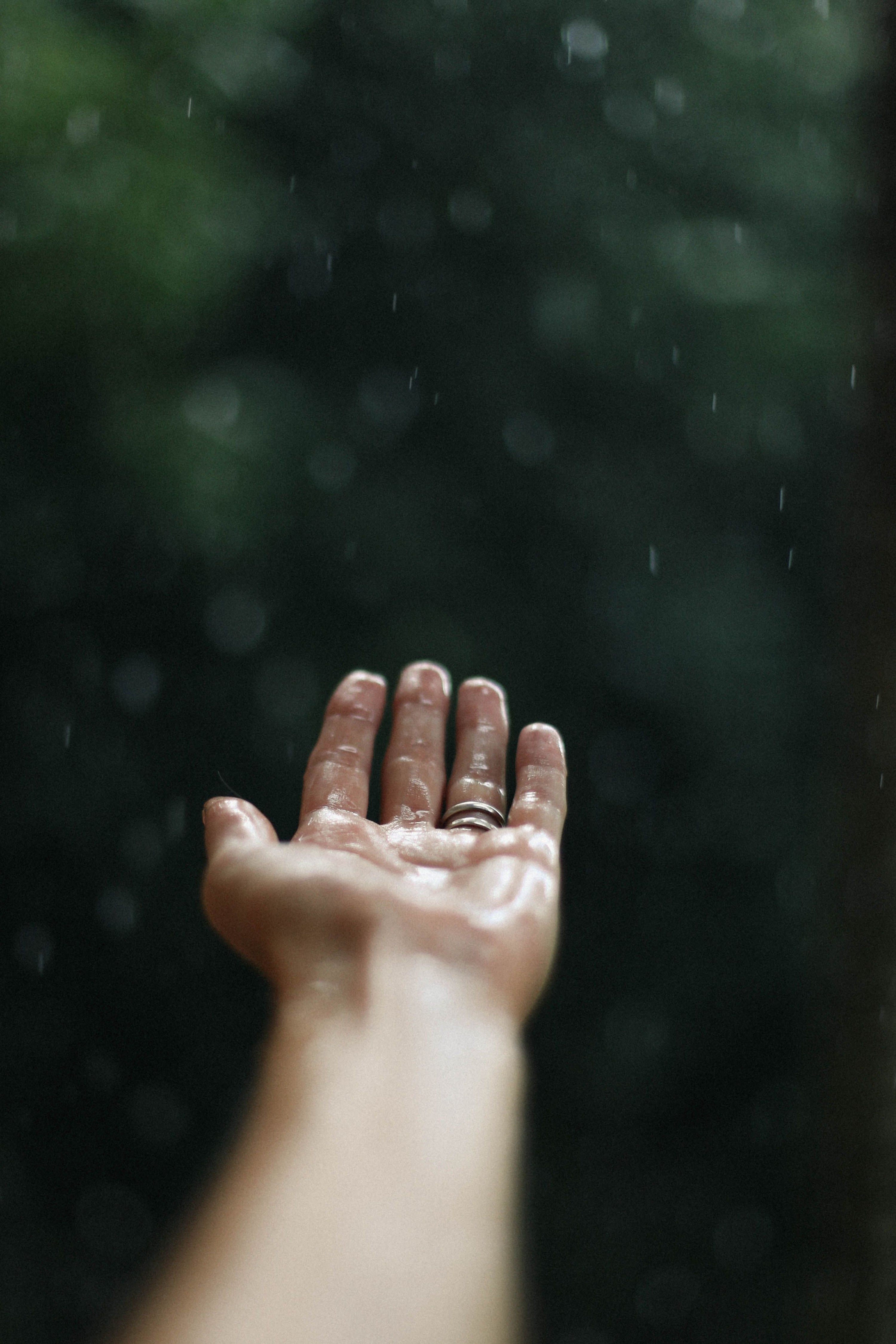 Monsoon skin changes: What happens to your skin during the rainy season?